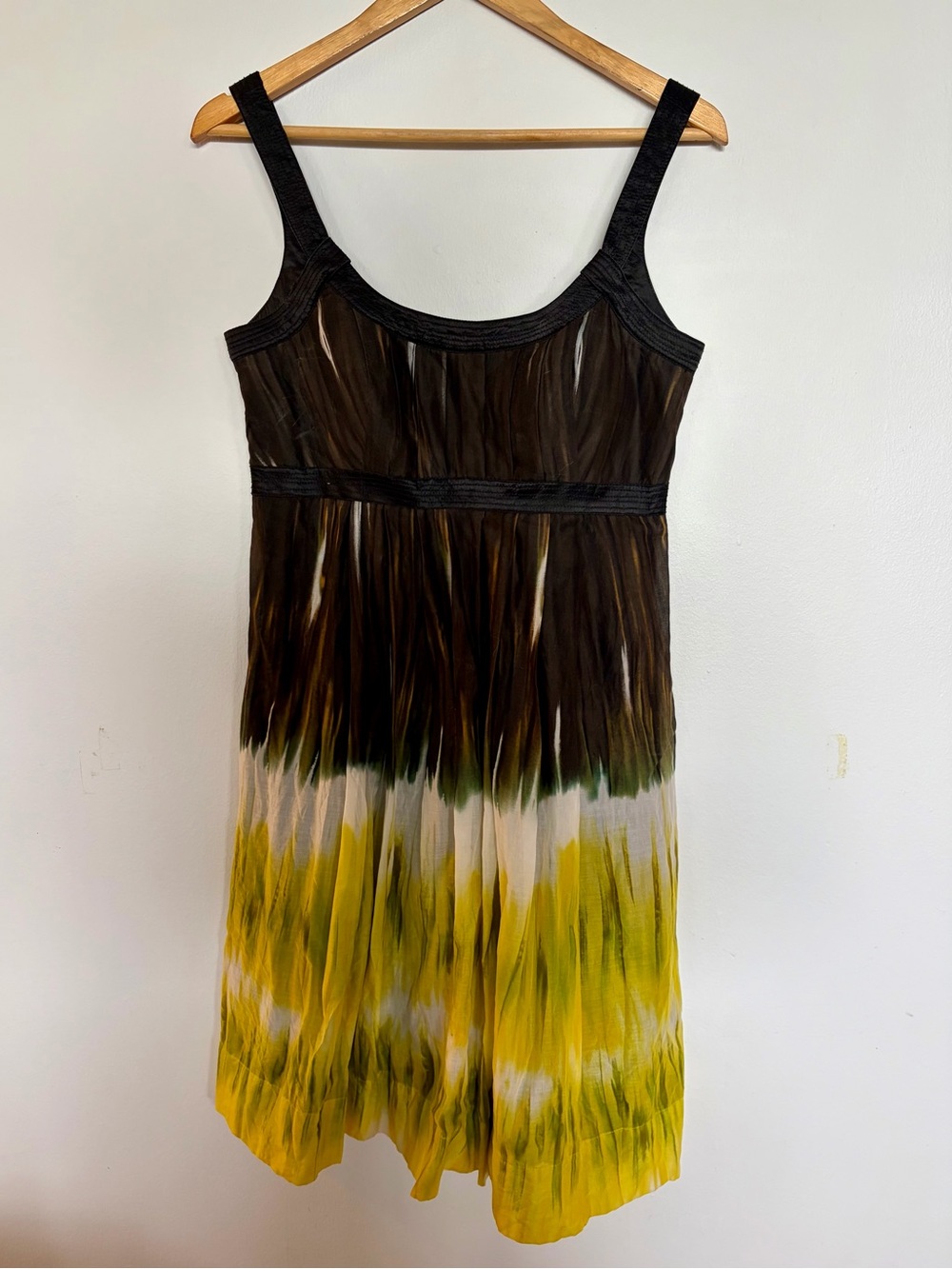 Calvin Klein Sleeveless Summer Dress in Black and Yellow